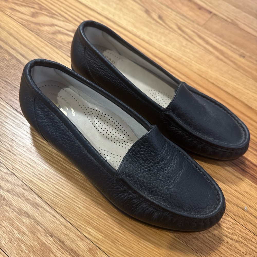 SAS Simplify Comfort Loafers Tripad Comfort Leather  Shoes Womens Sz 7
